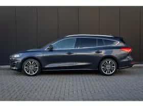 Ford Focus (2020) thumbnail 3