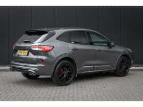 Ford Kuga (2023) thumbnail 2