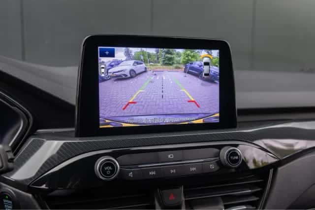 Ford Kuga (2023) thumbnail 11