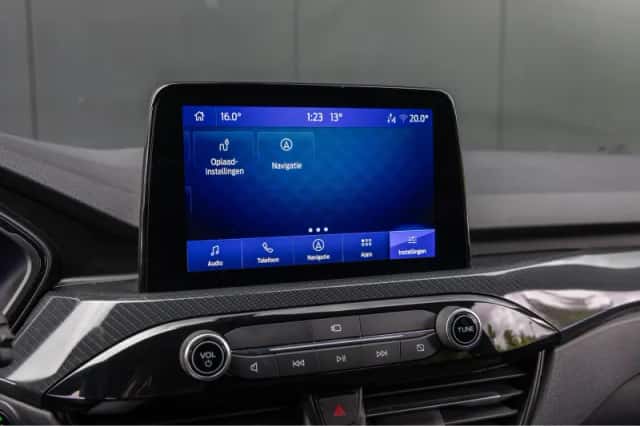 Ford Kuga (2023) thumbnail 18