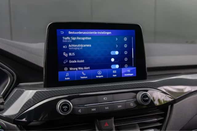 Ford Kuga (2023) thumbnail 20