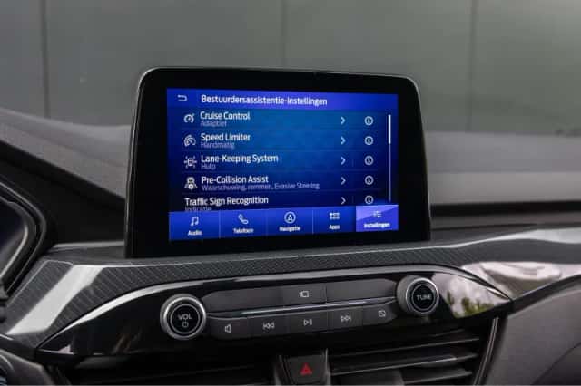 Ford Kuga (2023) thumbnail 21