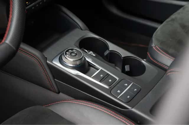 Ford Kuga (2023) thumbnail 25