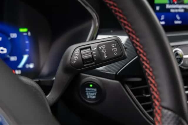 Ford Kuga (2023) thumbnail 28