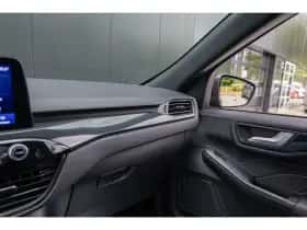 Ford Kuga (2023) thumbnail 37