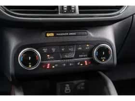 Ford Kuga (2023) thumbnail 38