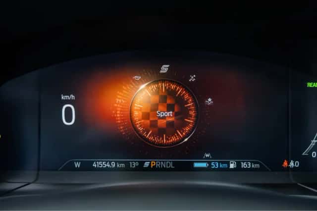 Ford Kuga (2023) thumbnail 39
