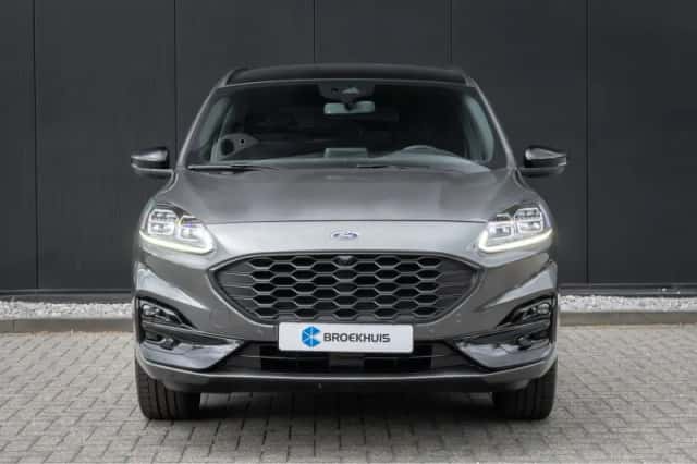 Ford Kuga (2023) thumbnail 5