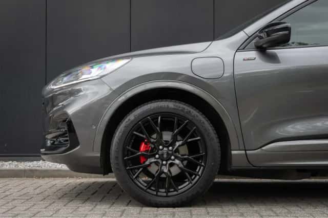 Ford Kuga (2023) thumbnail 46