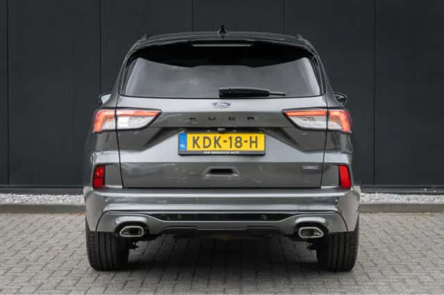 Ford Kuga (2023) thumbnail 6