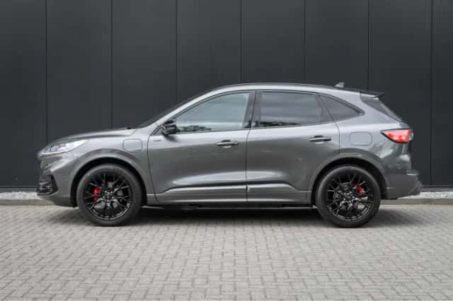 Ford Kuga (2023) thumbnail 7