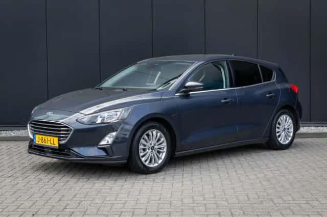 Ford Focus (2020) thumbnail 1