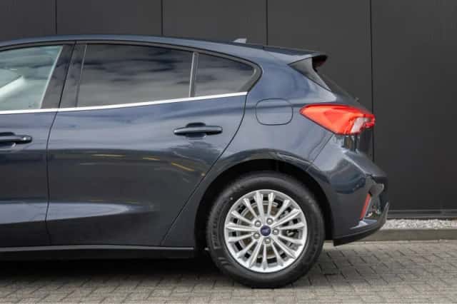 Ford Focus (2020) thumbnail 9