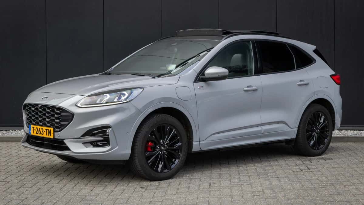 Ford Kuga (2023) — foto 1