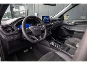 Ford Kuga (2023) thumbnail 11