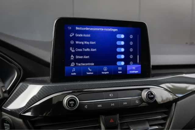 Ford Kuga (2023) thumbnail 29
