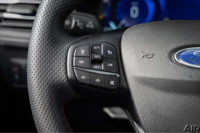 Ford Kuga (2023) thumbnail 30