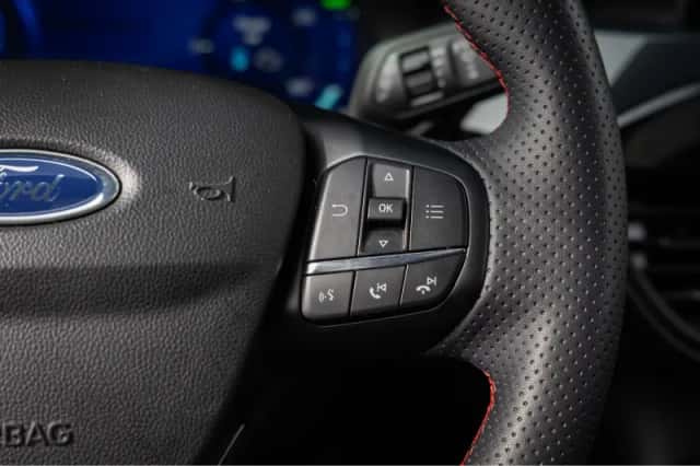 Ford Kuga (2023) thumbnail 31