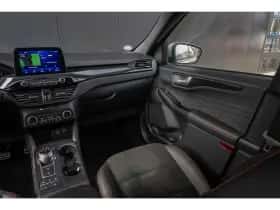 Ford Kuga (2023) thumbnail 43