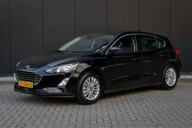 Ford Focus (2019) thumbnail 1
