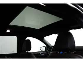 Ford Kuga (2023) thumbnail 3