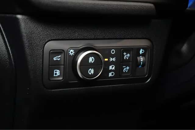 Ford Kuga (2023) thumbnail 21