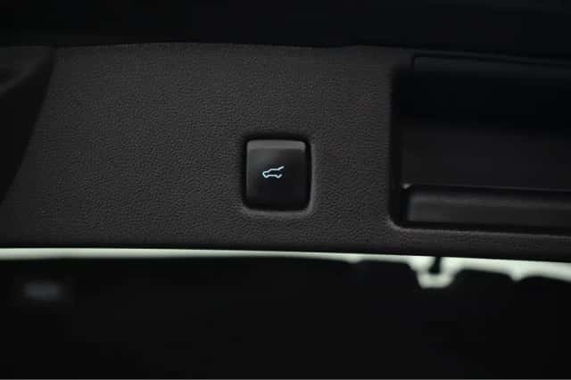 Ford Kuga (2023) thumbnail 22