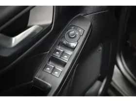 Ford Kuga (2023) thumbnail 26