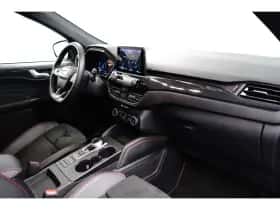 Ford Kuga (2023) thumbnail 10