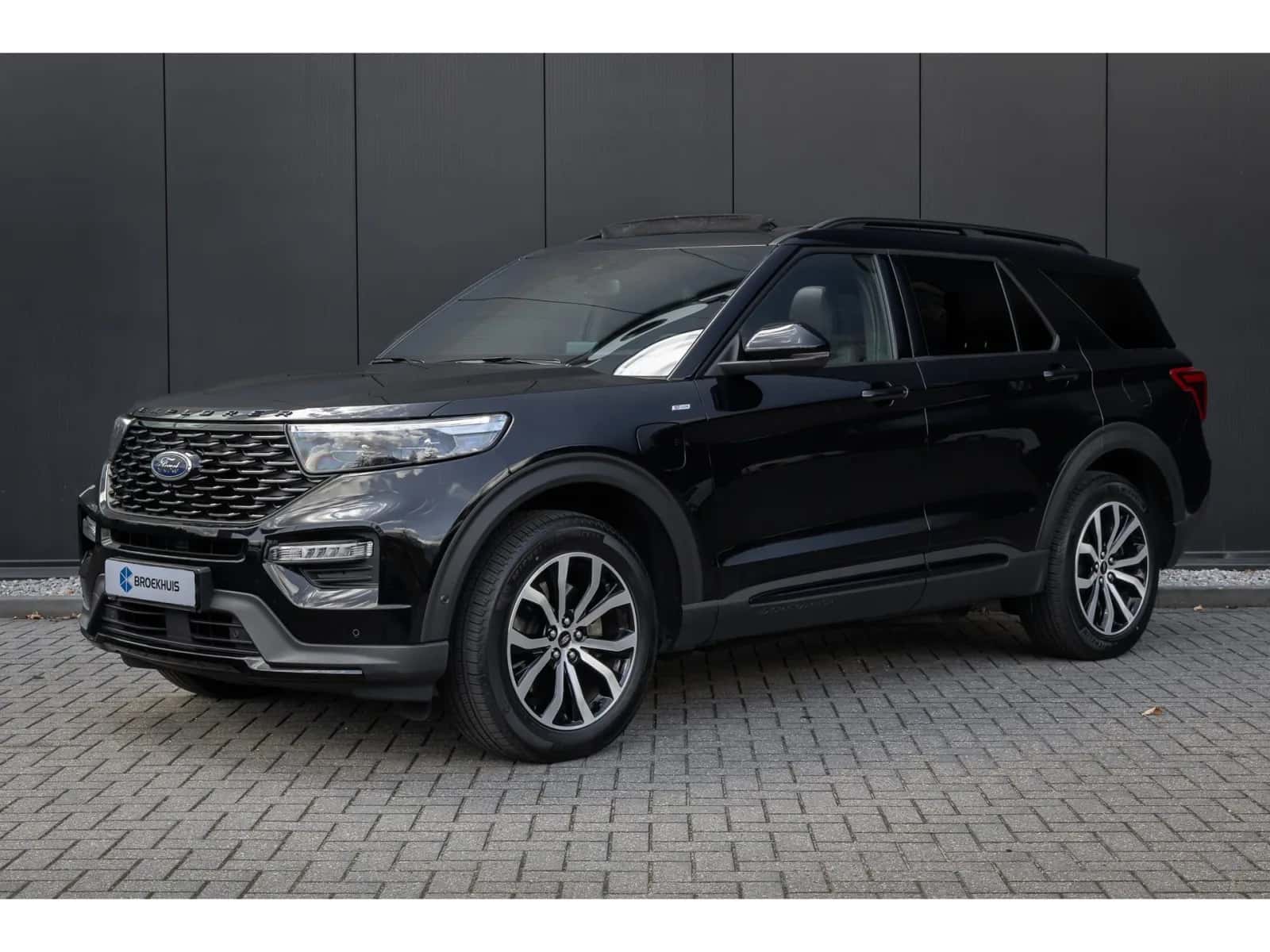 Ford Explorer (2024) — foto 1