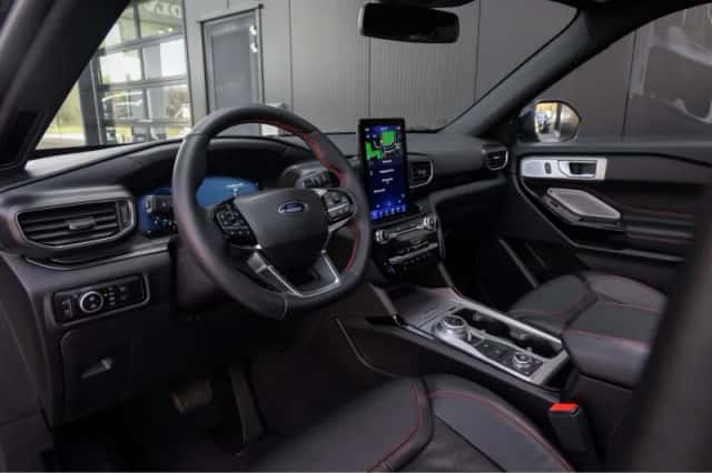 Ford Explorer (2024) thumbnail 11