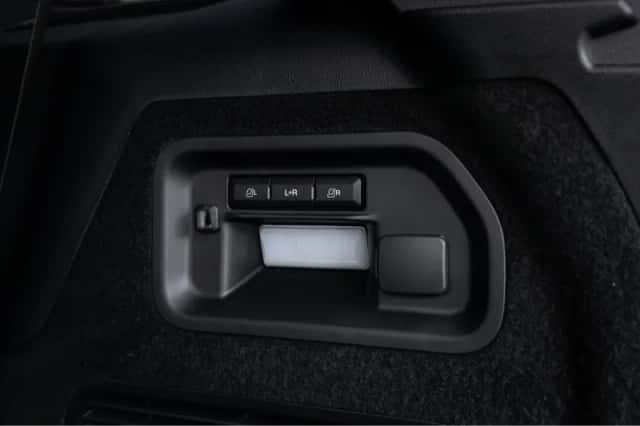 Ford Explorer (2024) thumbnail 31