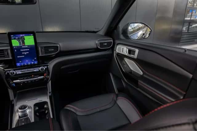 Ford Explorer (2024) thumbnail 39