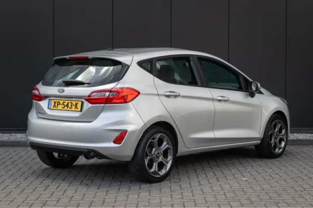 Ford Fiesta (2019) thumbnail 2