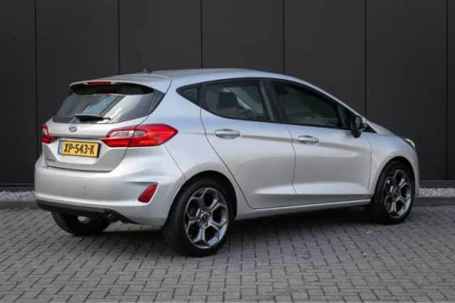 Ford Fiesta (2019) thumbnail 3