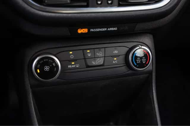 Ford Fiesta (2019) thumbnail 23