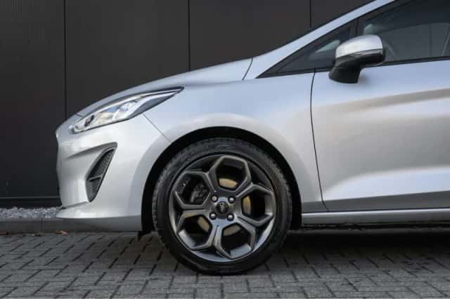 Ford Fiesta (2019) thumbnail 36