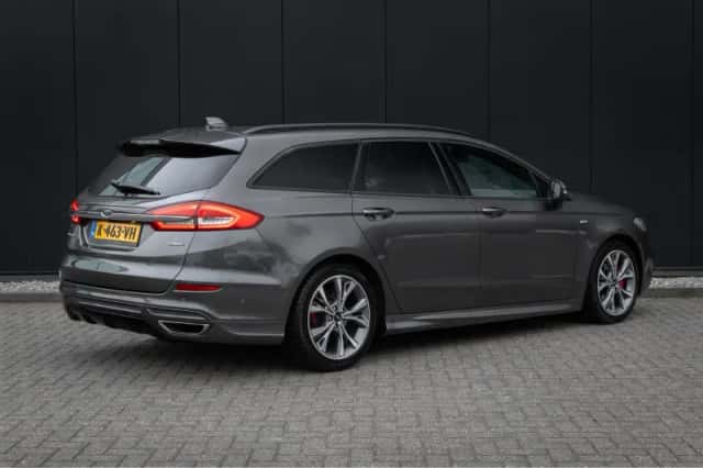 Ford Mondeo (2021) thumbnail 3