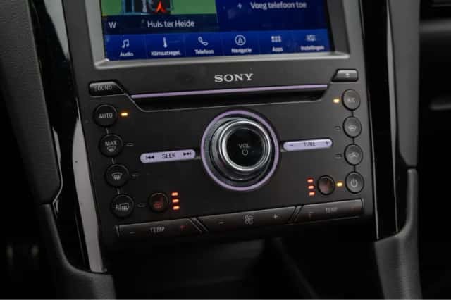 Ford Mondeo (2021) thumbnail 25
