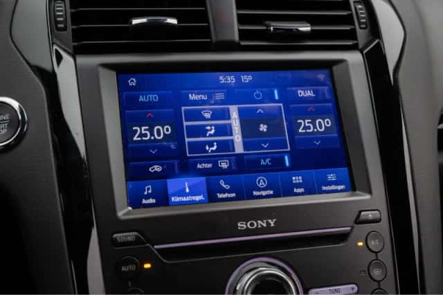 Ford Mondeo (2021) thumbnail 29