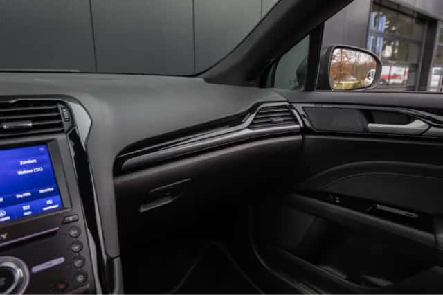 Ford Mondeo (2021) thumbnail 36