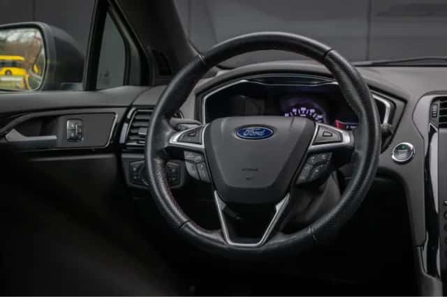 Ford Mondeo (2021) thumbnail 10