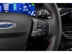 Ford Kuga (2023) thumbnail 13
