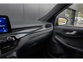 Ford Kuga (2023) thumbnail 18