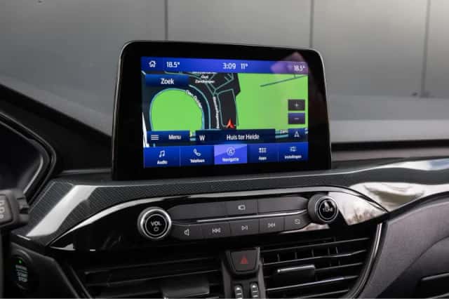 Ford Kuga (2023) thumbnail 22