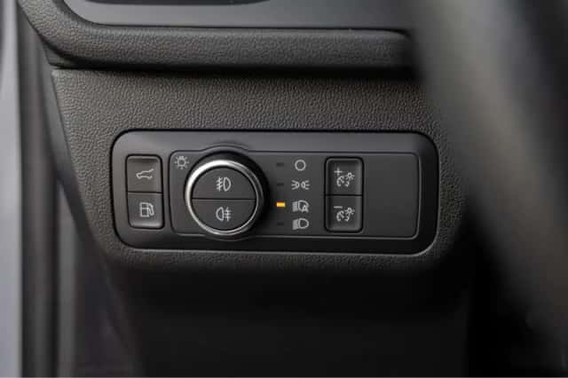 Ford Kuga (2023) thumbnail 37