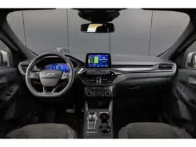Ford Kuga (2023) thumbnail 6