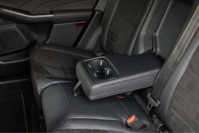 Ford Kuga (2023) thumbnail 10