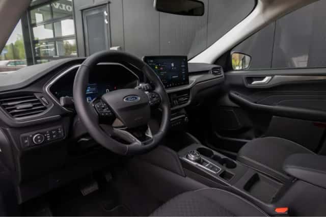 Ford Kuga (2025) thumbnail 13