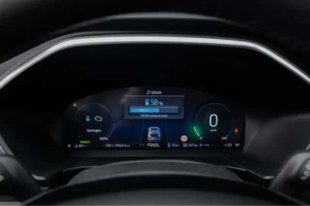 Ford Kuga (2025) thumbnail 15